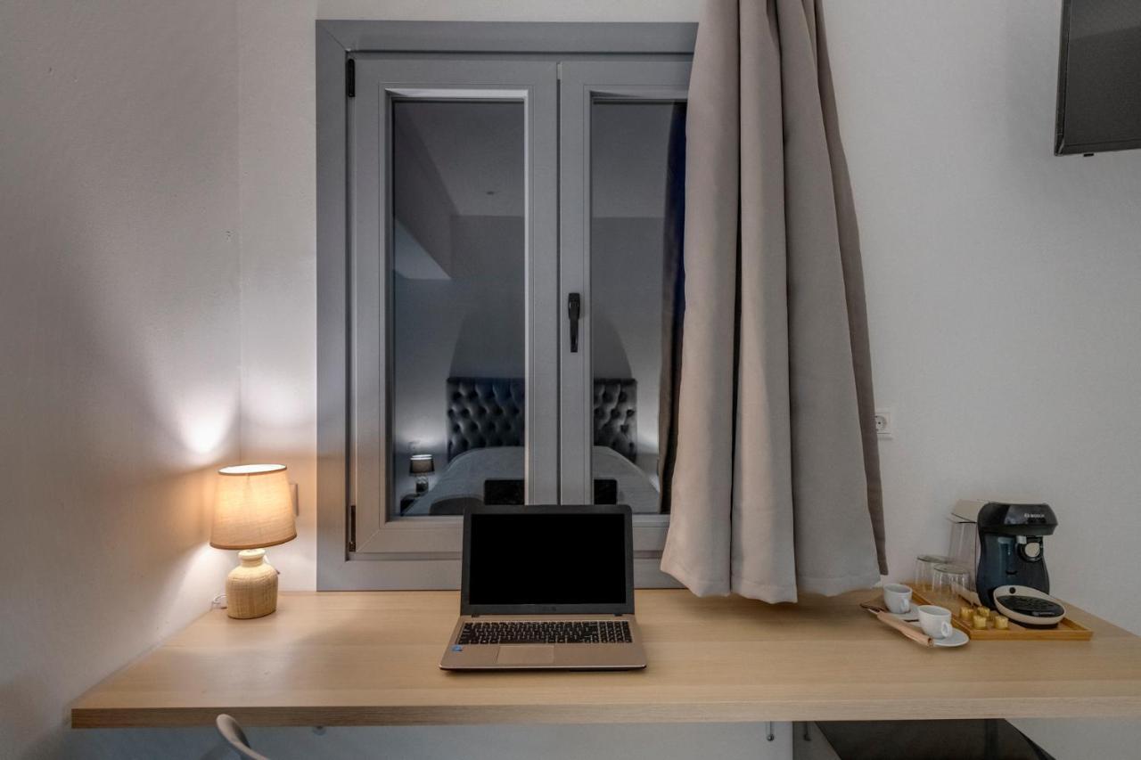 Chrysonisos Suites With Sunset & Seaviews Near Kini Exterior photo