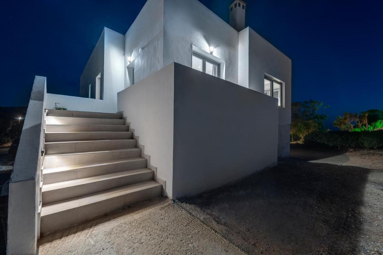 Chrysonisos Suites With Sunset & Seaviews Near Kini Exterior photo