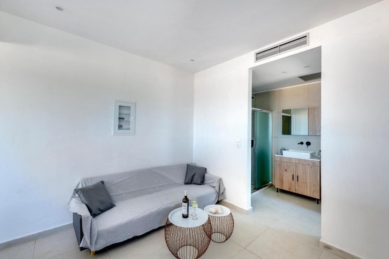 Chrysonisos Suites With Sunset & Seaviews Near Kini Exterior photo