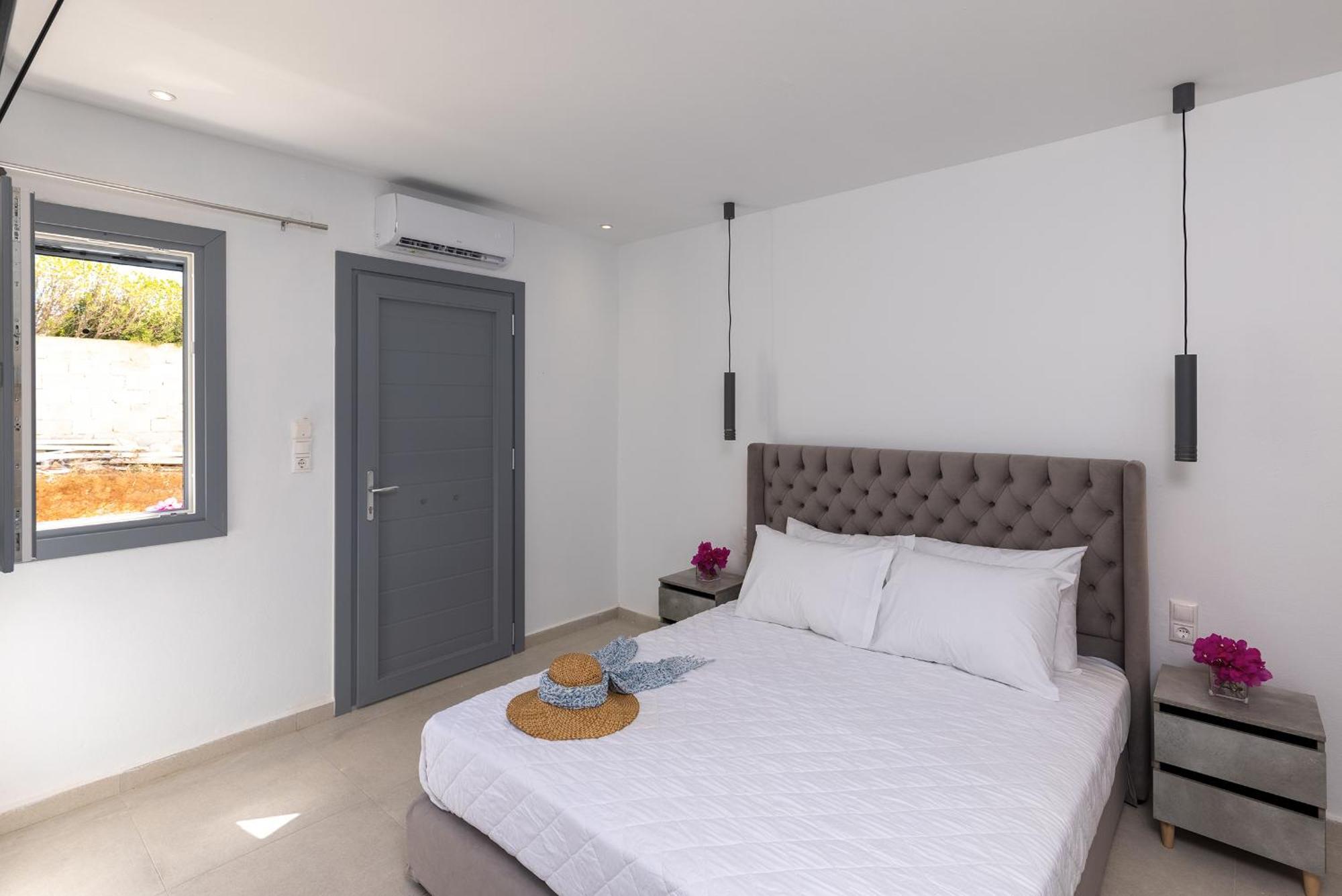 Chrysonisos Suites With Sunset & Seaviews Near Kini Exterior photo